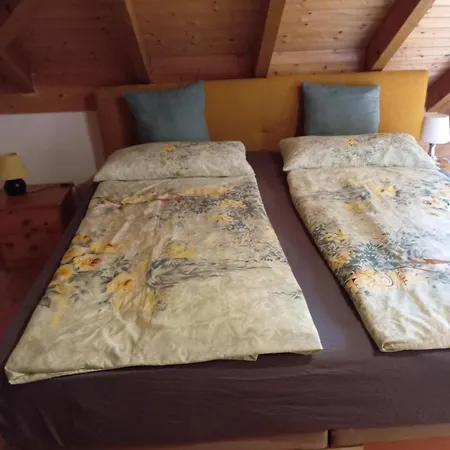 Apartment Gemuetliches, Ruhiges Dachgeschosszimmer Ehringshausen (Lahn-Dill)