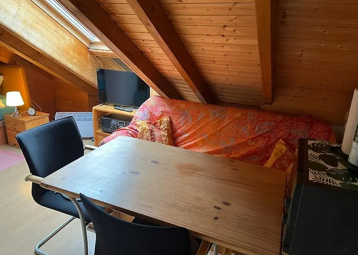 Gemuetliches, Ruhiges Dachgeschosszimmer דירה Ehringshausen (Lahn-Dill)